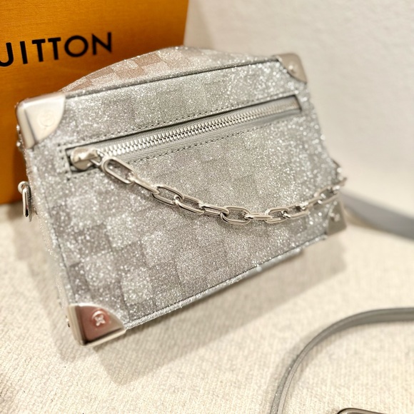 LOUIS VUITTON Mini Soft Trunk - Picture 4 of 17